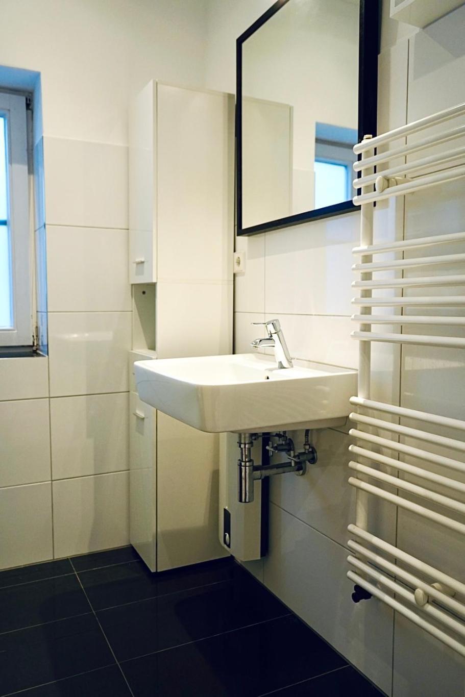 Haus Im Gruenen Fuer 6 Personen-3 Schlafzimmer- 3 Baedern -Waschmaschine-Grosse Terrasse- Vollausgestattete Kueche Wolfsburg Exterior photo