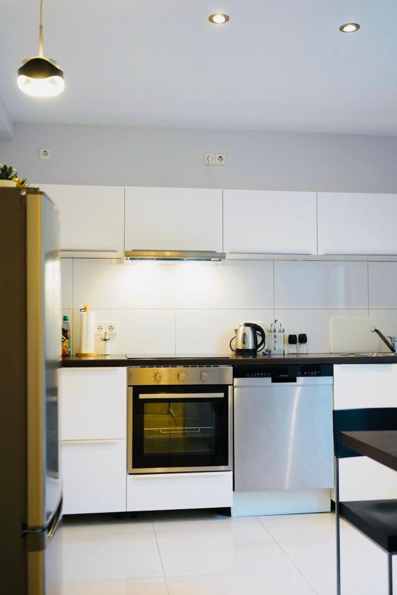 Haus Im Gruenen Fuer 6 Personen-3 Schlafzimmer- 3 Baedern -Waschmaschine-Grosse Terrasse- Vollausgestattete Kueche Wolfsburg Exterior photo